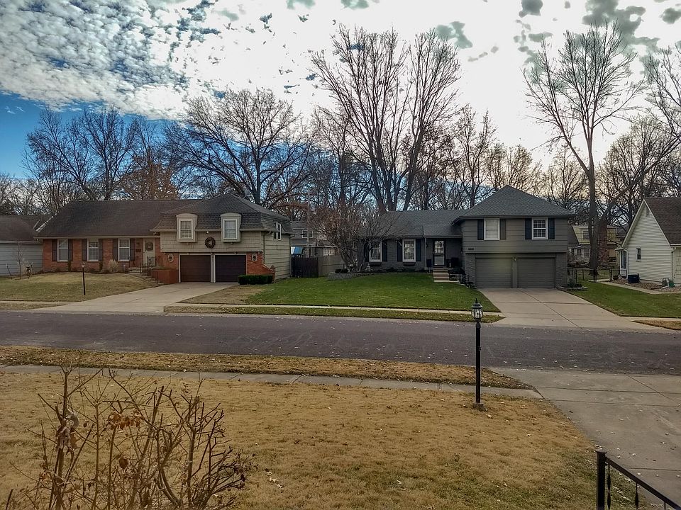Front Yard View