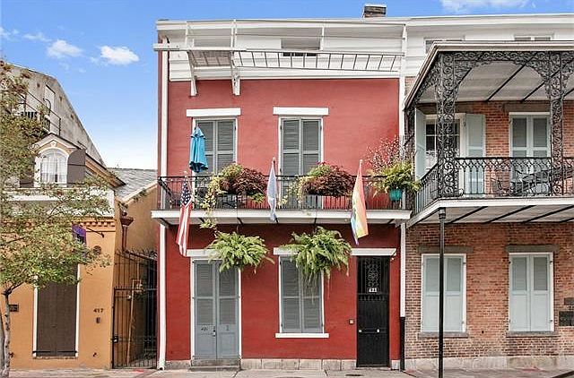 1st image of 421 Burgundy St APT 2