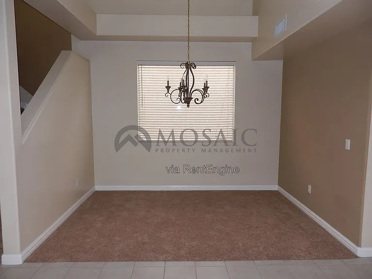 2106 E Briarwood Ter — Photo 6