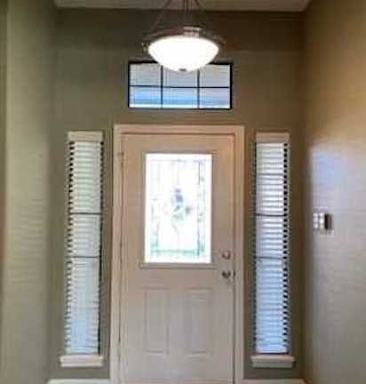 3rd image of 108 Dove Trl