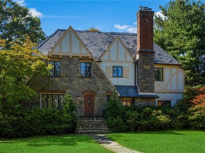 88 Woodlawn Avenue, New Rochelle, NY, 10804