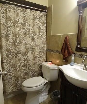 5th image of 9447 Bay Colony Dr APT 2s