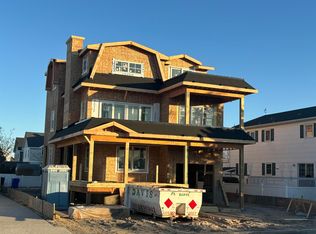 168 16th St, Avalon, NJ 08202