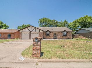 5649 Macaskill Dr, Haltom City, TX 76148