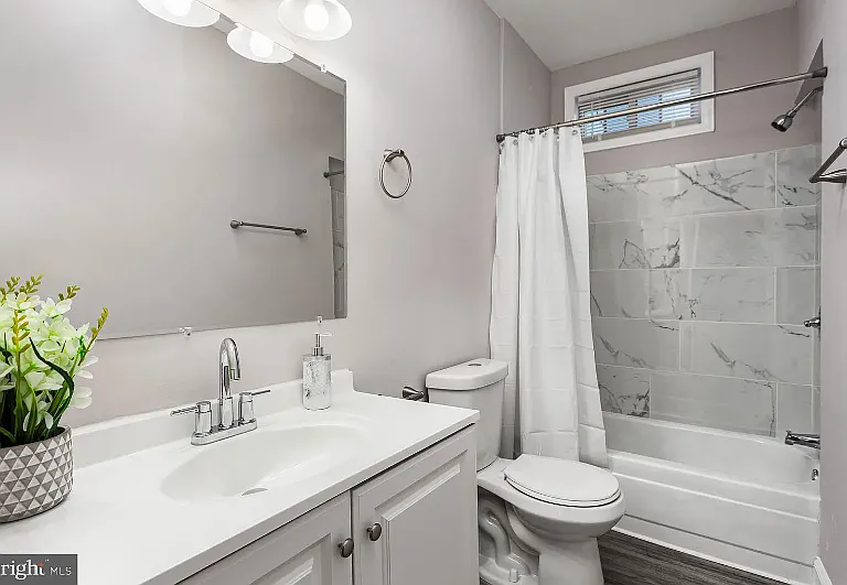 428 N Lakewood Ave #2 — Photo 6