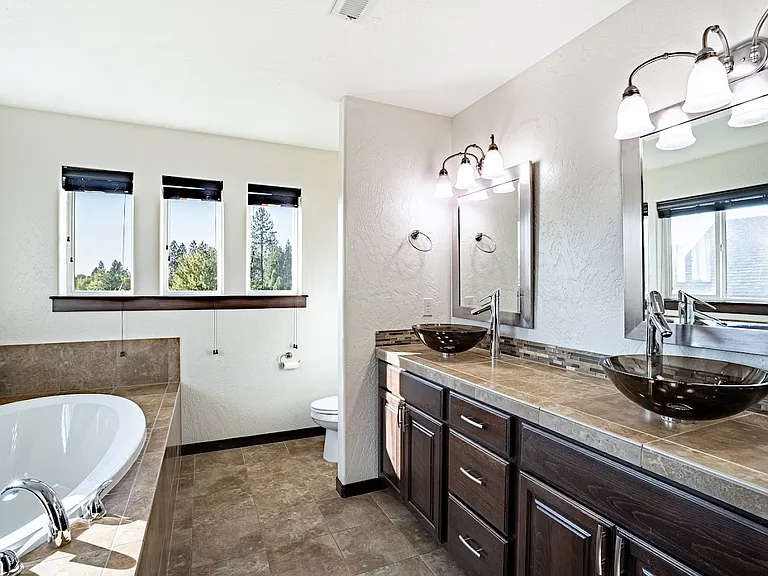 6649 N Madellaine Dr — Photo 16