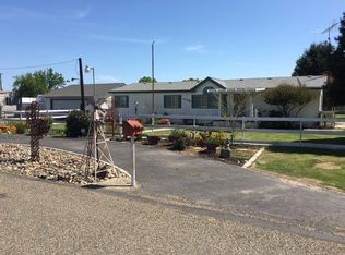 4766 Montgomery Rd, Oakdale, CA 95361