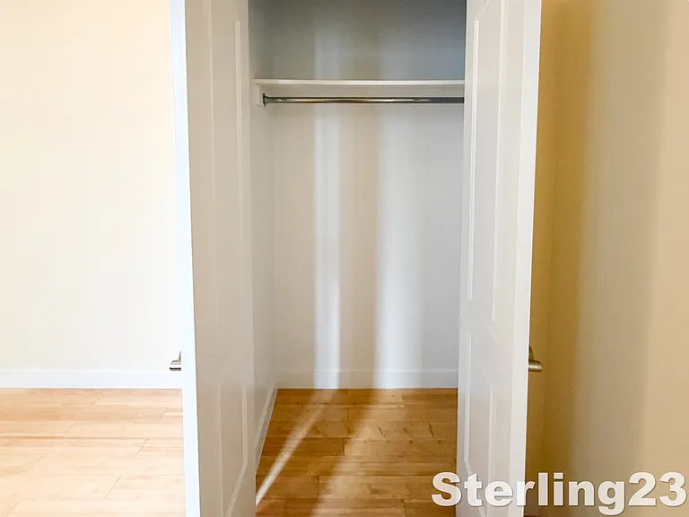 287 E 18th St #2C — Photo 14