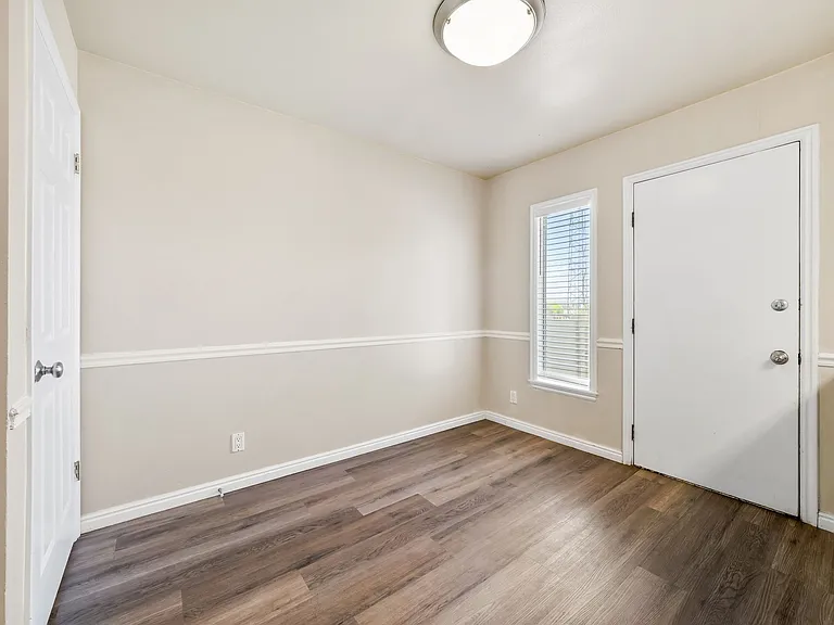 715 E 950 S — Photo 20