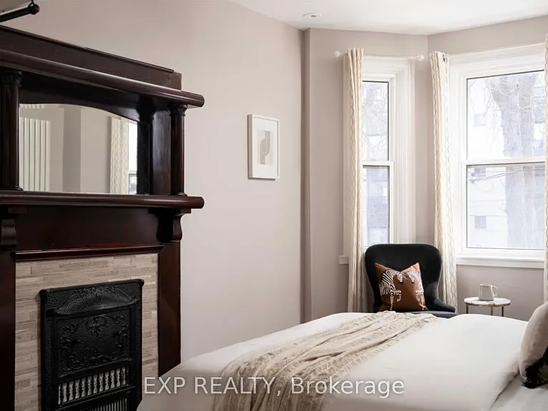 8 Springhurst Ave — Photo 7