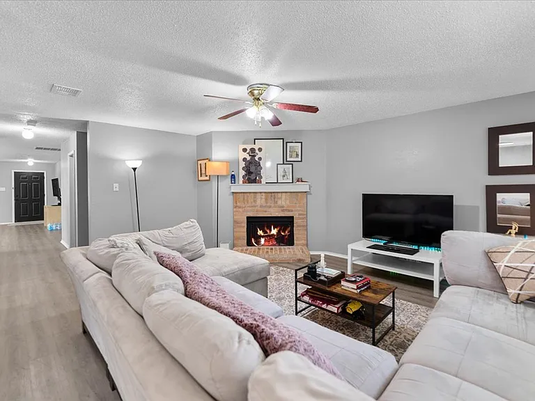 5401 Pandale Valley Dr — Photo 9