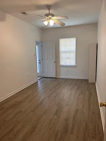 4807 Evangeline St — Photo 11