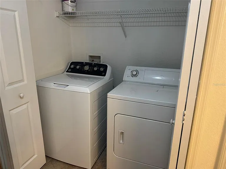 206 E South St #2018 — Photo 7