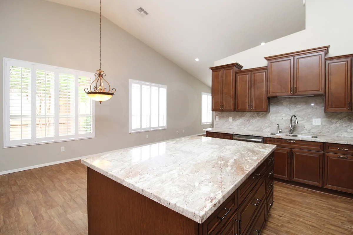 2 bed, 2.0 bath, 1774 sqft, $2,450 — Photo 3