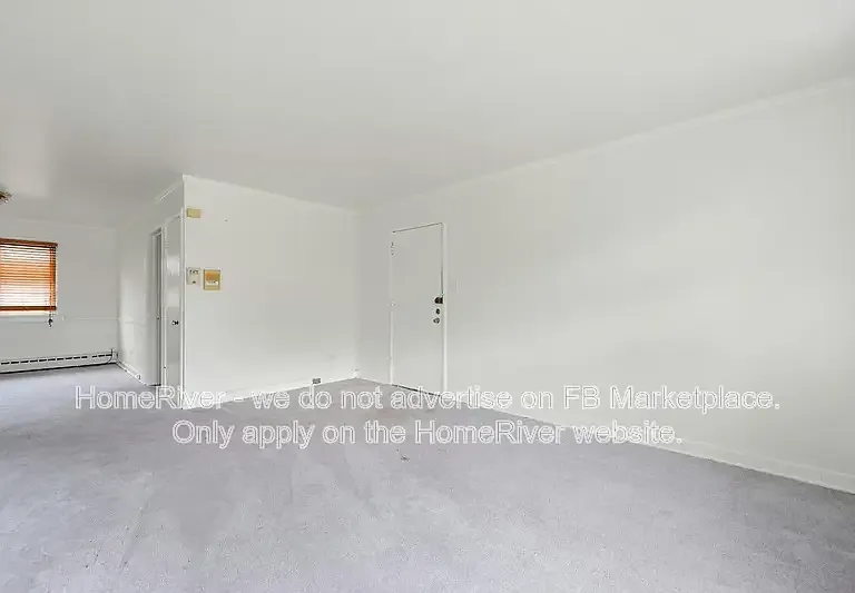 2038 E 72nd Pl #3 — Photo 5