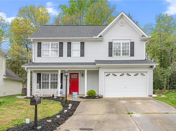 6077 Birkdale Dr, High Point, NC 27265