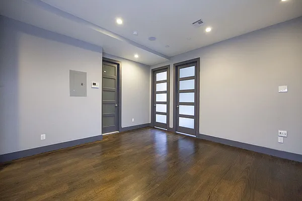 Rented by Brooklyn Group | media 30