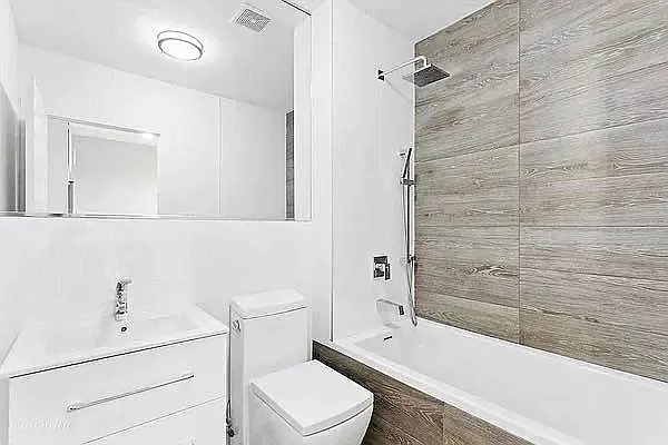 Rented by GROOME REALTY LLC | media 21