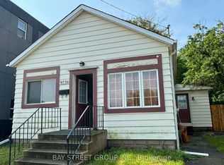 4738 Huron St, Niagara Falls, ON L2E 2H9