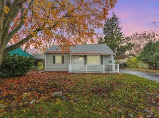 903 Crestwood Dr, Urbana, IL