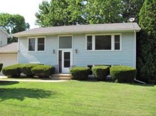 604 Arch St, Ottawa, IL 61350