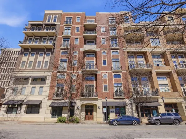 111 E McBee Ave, Greenville, SC