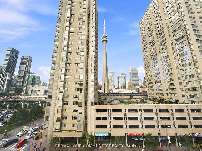 251 Queens Quay W #705 — Photo 37