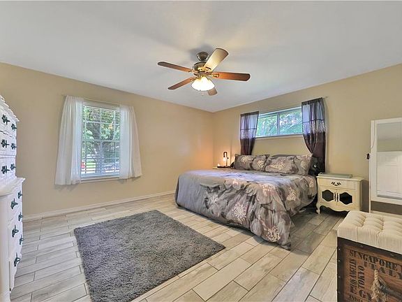 4th image of 2628 Natalie Dr