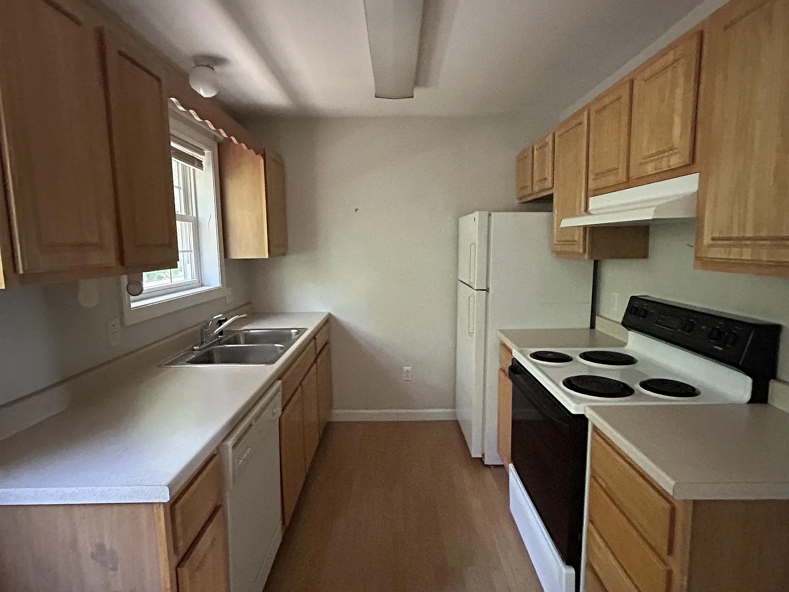 82 Fieldstone Drive - C — Photo 2