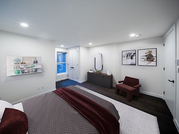 5th image of 231 Sullivan St APT 1