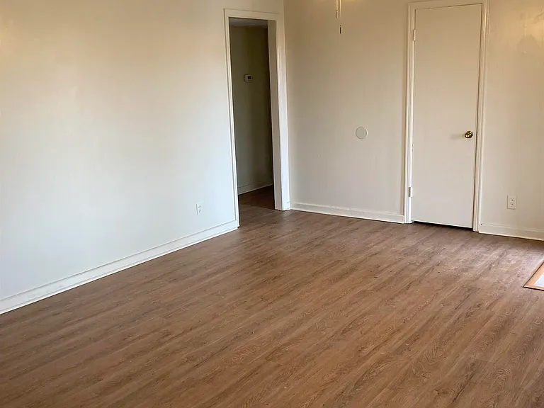 3205 Hillandale Rd NW — Photo 3