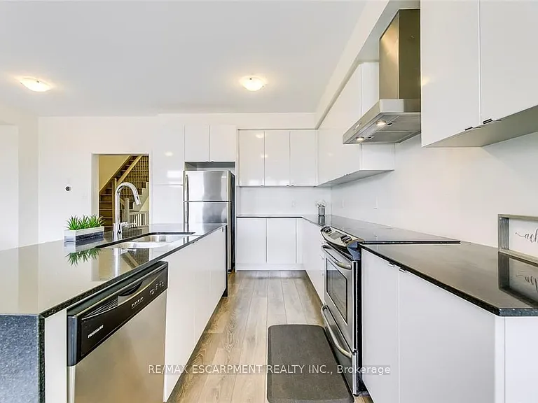 209 Fowley Dr — Photo 14