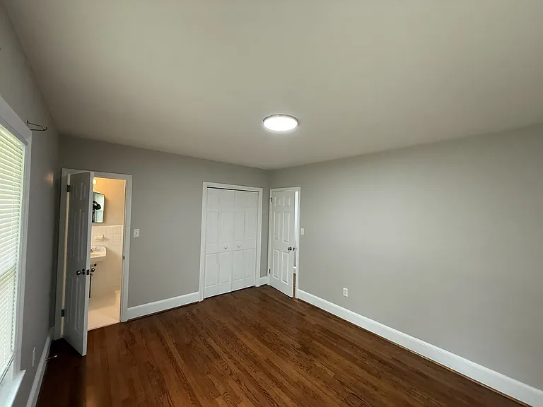 202 Hillcrest Dr — Photo 8