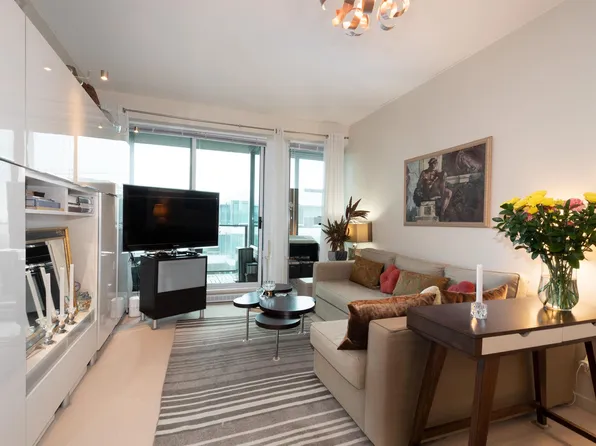 522 W 8th Ave #804, Vancouver, BC V5Z 0A9