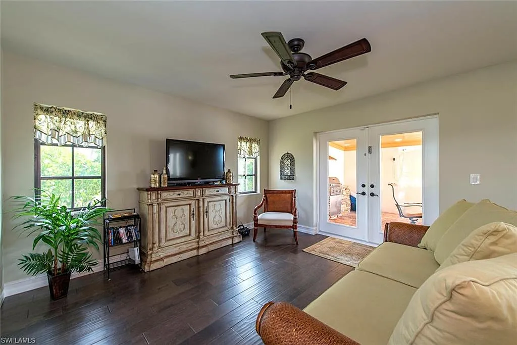 5 bed, 4.0 bath, 3476 sqft, $20,000 — Photo 3