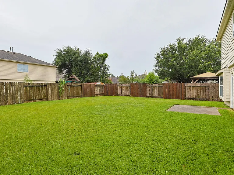 5007 Creekbridge Ct — Photo 36