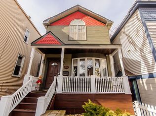 2822 N Racine Ave, Chicago, IL 60657