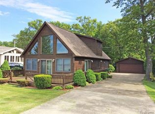 4023 Port Austin Rd, Caseville, MI 48725