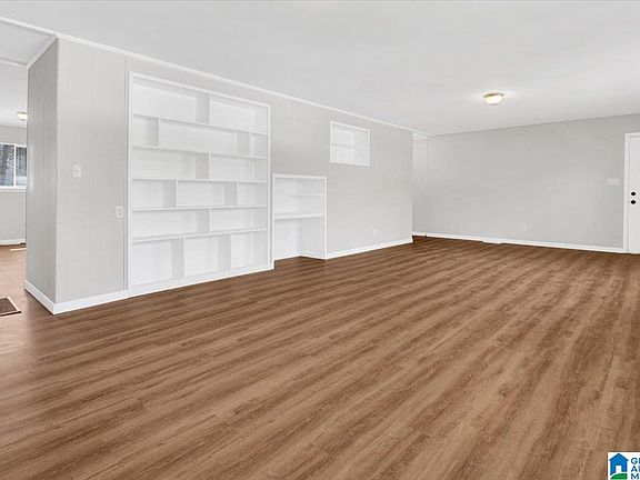 4th image of 1005 Inzer Dr