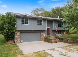 58459 Kidd Rd, Glenwood, IA 51534