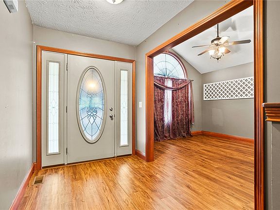 4th image of 1111 Arbor Ln