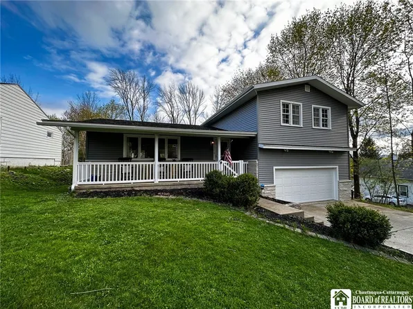 208 Madison Ave, Olean, NY 14760