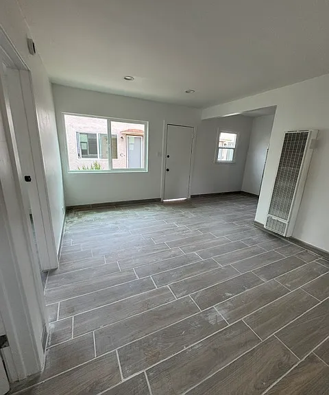 2122 20th St #D — Photo 1