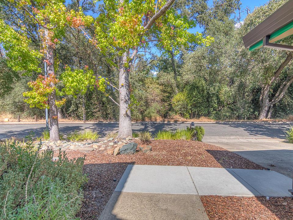 1st image of 8225 Foxfire Dr