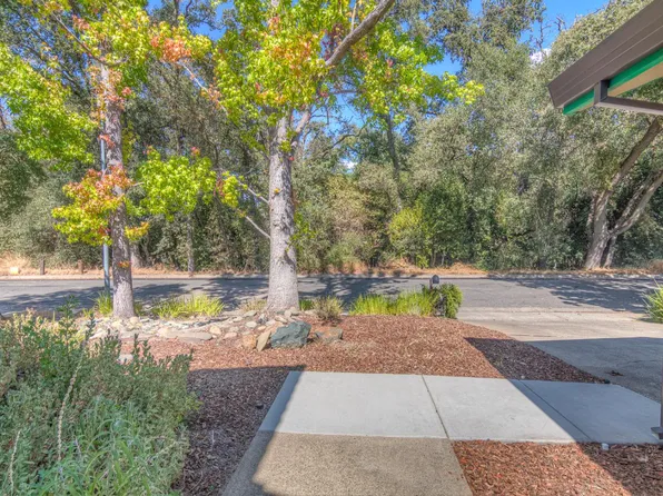 8225 Foxfire Dr, Orangevale, CA 95662