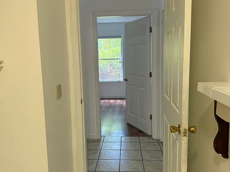 11 Wakefield Pl #11 — Photo 10