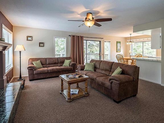3rd image of 10716 Ponderosa Dr