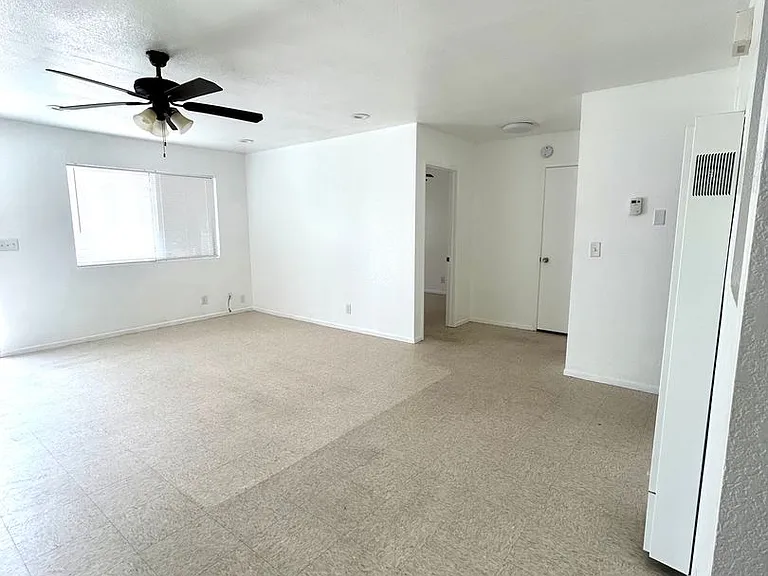 6547-49 Palm Ave — Photo 3