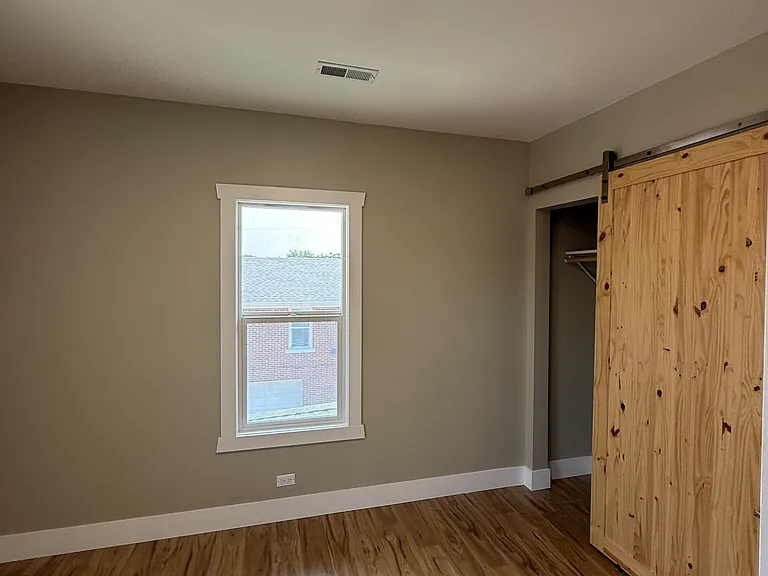 1004 Hacker Ave — Photo 4
