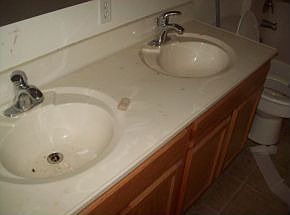 3rd image of 2598 Jaremko Ave SE